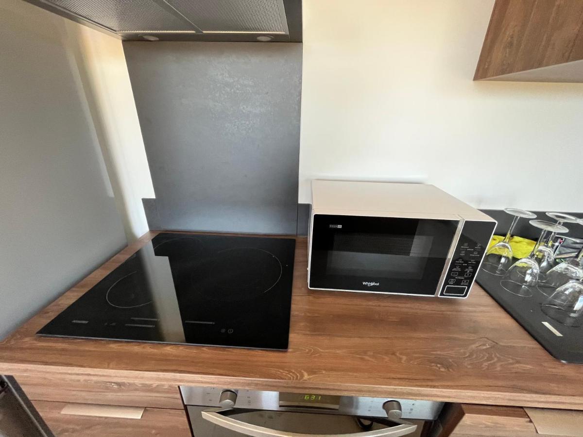 T1 Proche Aeroport Et Apartment